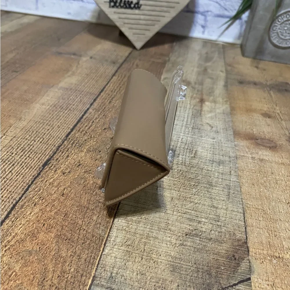 Burberry Camel Brown Slim Triangle Soft Leather Eyeglasses Case